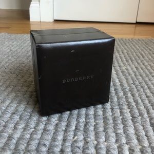 100% authentic leather Burberry watch box case